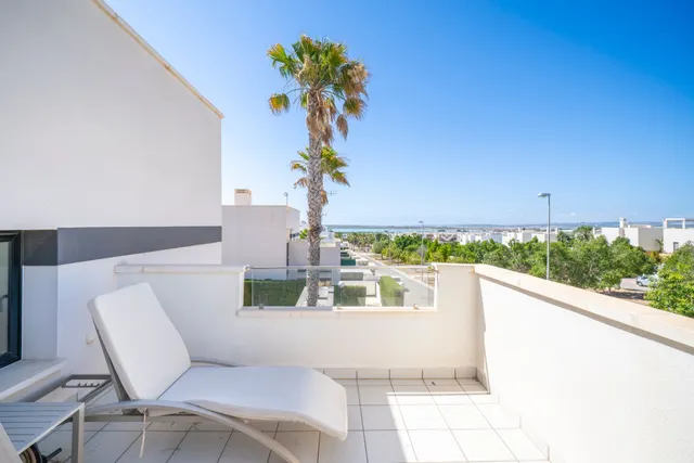 Villa 3 habitaciones 122m² en venta - Centro de la Ciudad Quesada — 46