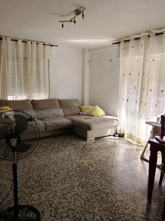 VIVIENDA EN SEGUNDA PLANTA ! - foto 3