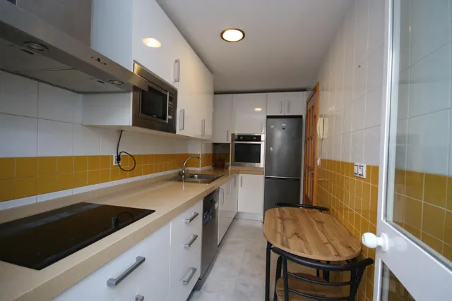 Exclusivo adosado de 3 plantas en Hoyo 14 junto al Campo de Golf – Nuevo Portil — 12
