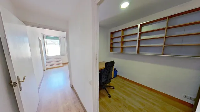 Ático luminoso de 2hab. con terraza de 20m2 — 27