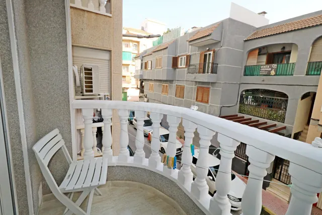 Encantador apartamento en Torrevieja, cerca del mar — 5