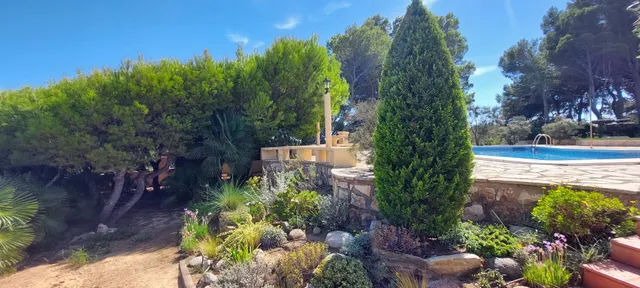 Chalet en venta en Les Tres Cales — 48