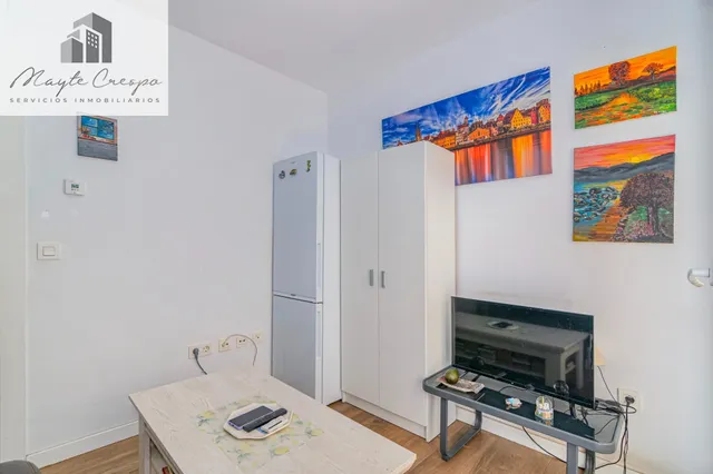 Precioso duplex moderno con patio — 31