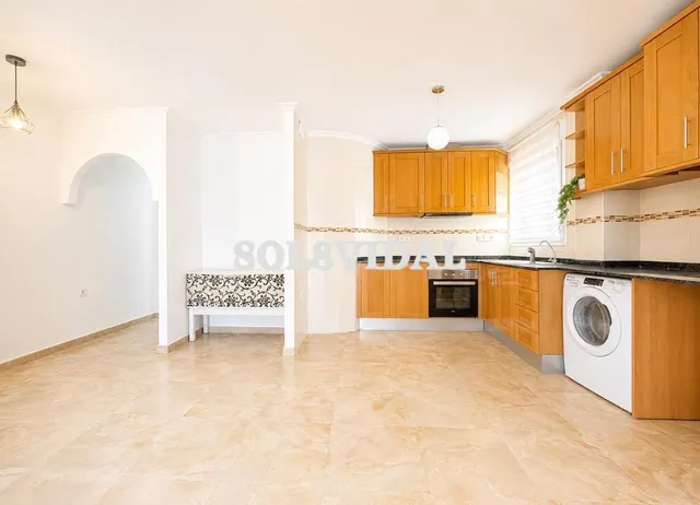 PISO DE LUJO EN JACARILLA - foto 5