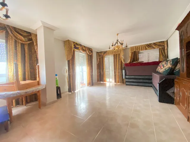 AMPLIO PISO A LA VENTA EN EL CODICIADO BARRIO DE LA VIÑA - foto 4