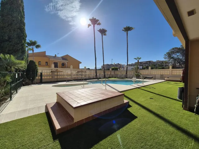 Piso en residencial de lujo en Aguadulce sur - foto 3