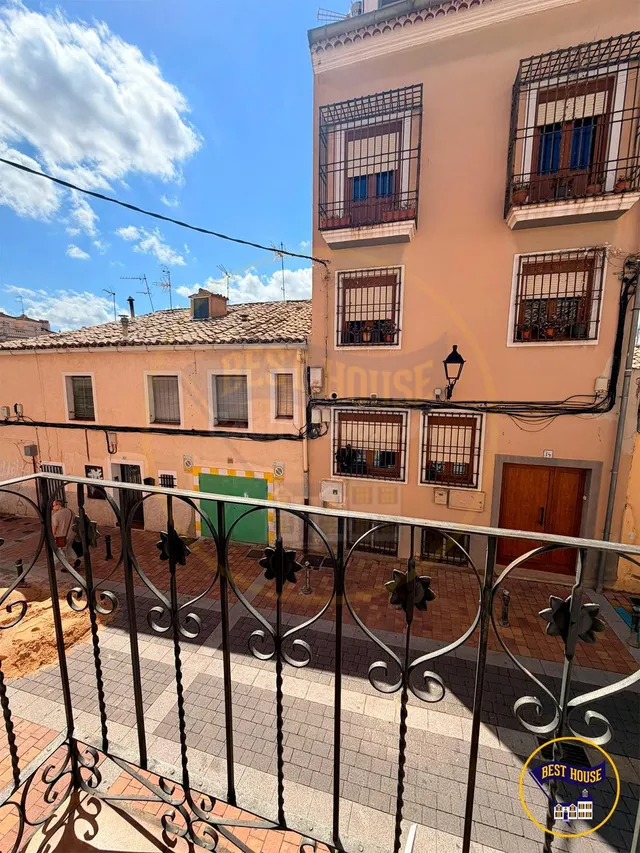 ¡OPORTUNIDAD DE INVERSIÓN EN EL CENTRO DE CUENCA! - foto 2