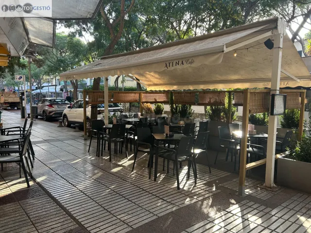 En venta Local Bar - Restaurante alquilado con terraza en el - foto 3