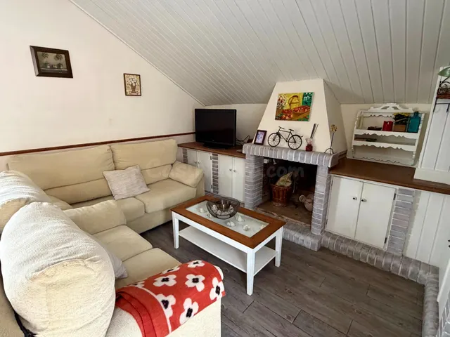 Chalet pareado tipo tríplex de 266 m2 con 4 dormitorios, terrazas, garaje y bodega en Aguadulce Sur — 18