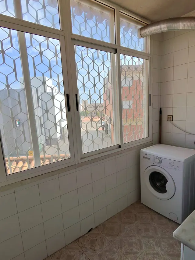 Piso de 3 dormitorios con garaje, terraza y ascensor en San Javier — 7