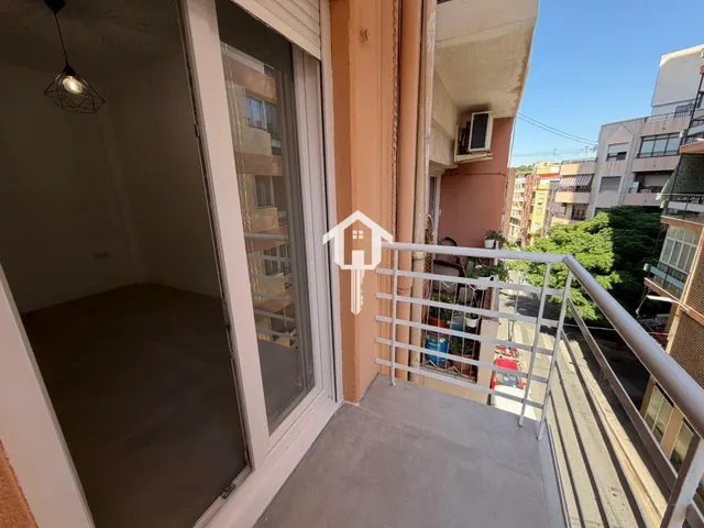 Piso en venta en Alicante, 109m2, 3 habitaciones, 1 baño completo, segunda planta con ascensor en la zona de carolinas bajas. — 9
