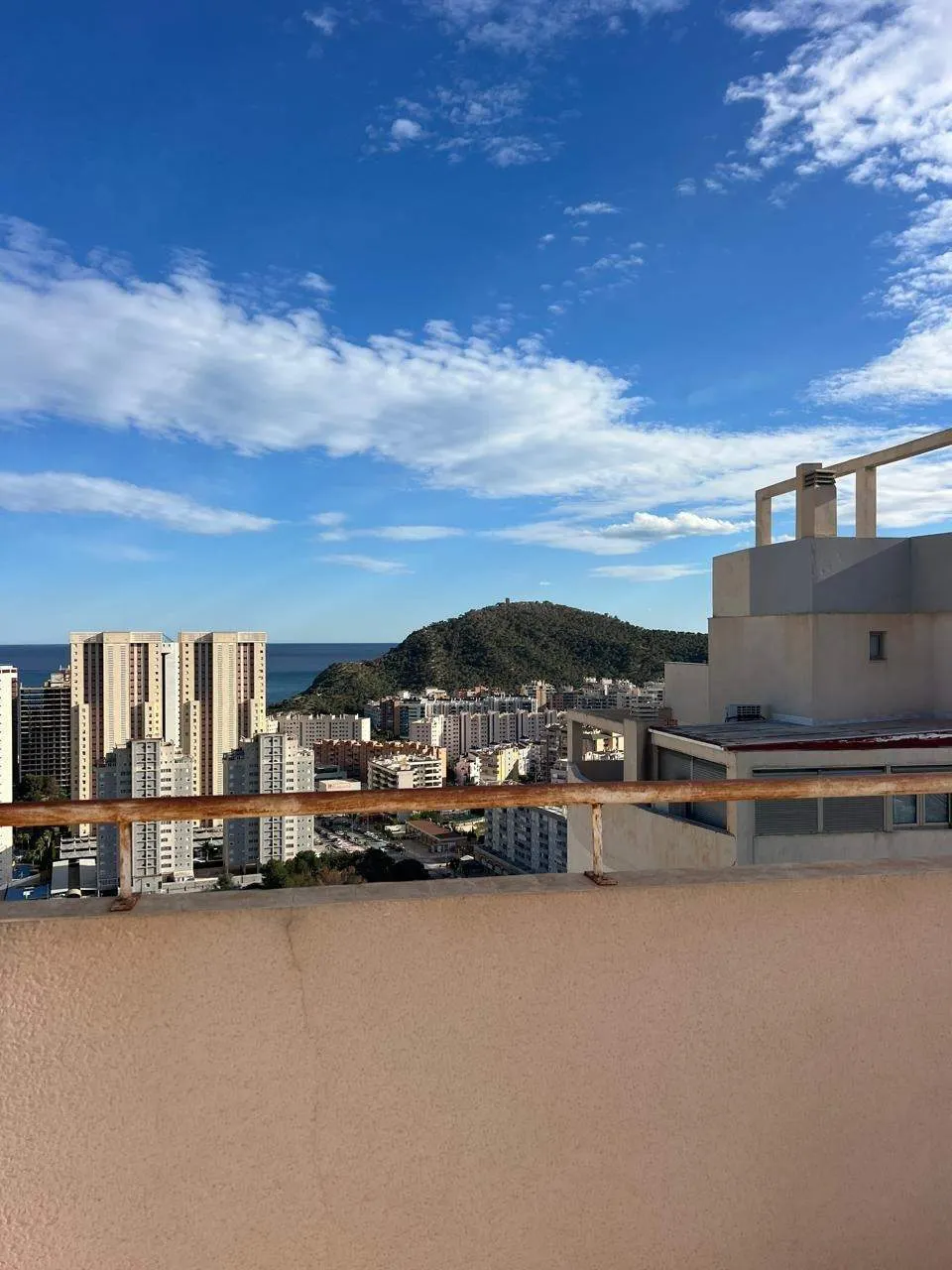 Exclusivo Ático en Cala Villajoyosa - Alquiler €1200