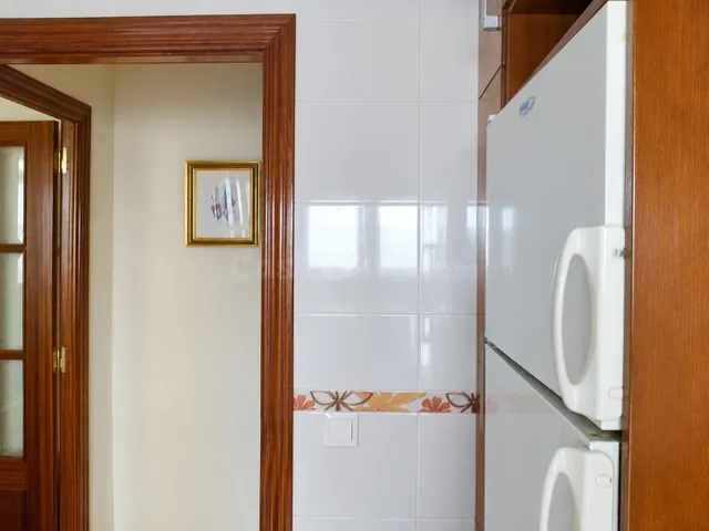 Piso Reformado en Alquiler - Ideal para Estudiantes en Avenida de Barcelona — 4