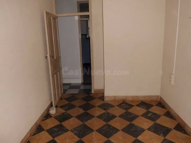 PISO CÉNTRICO IDEAL PARA OFICINAS - foto 5