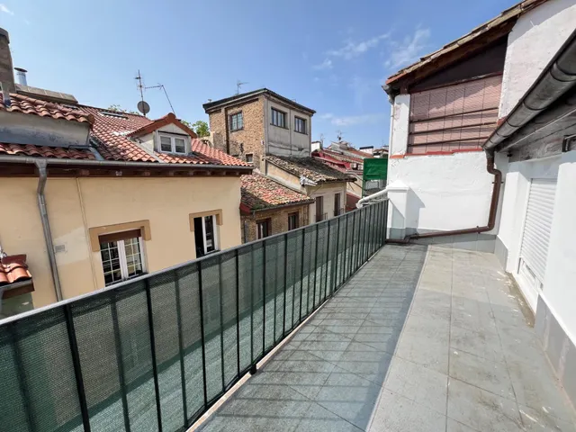 Alquiler de Ático barato en Casco Antiguo Pamplona — 9