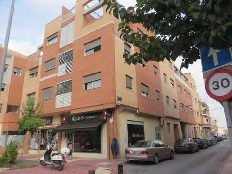 PISO DE 3 DORMITORIOS EN ZONA NORTE