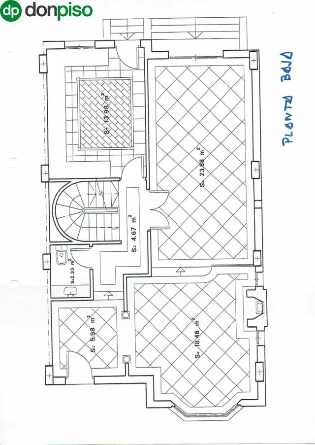 CHALET ADOSADO EN URBANIZACIÓN ADORATRICES — 49
