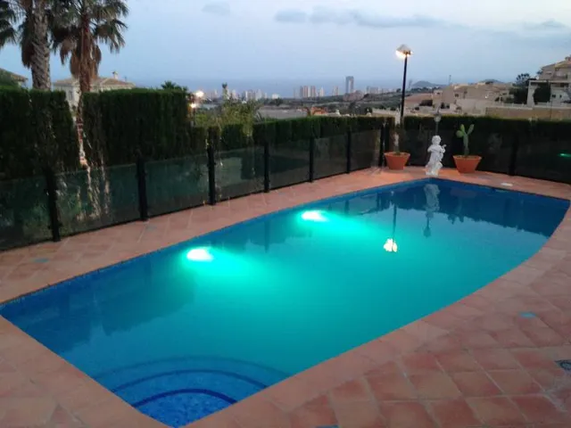 chalet en zona del colegio elians — 13
