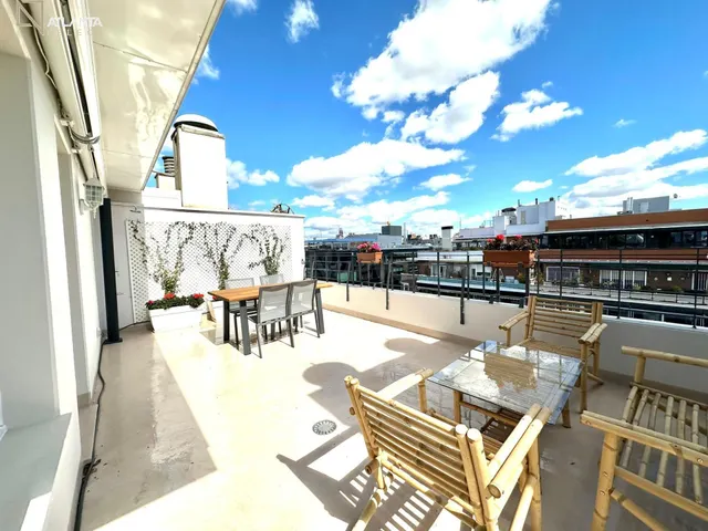 ESPECTACULAR ATICO CON TERRAZA DE 100M2 REFORMADO A ESTRENAR