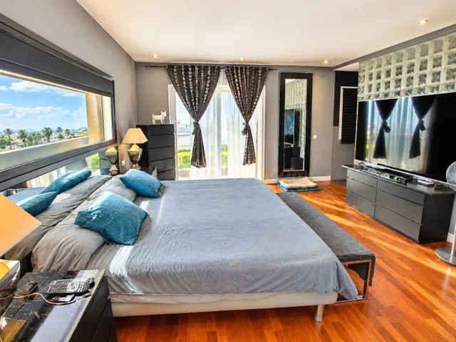 Villa independiente con gran jardín y piscina playa — 4