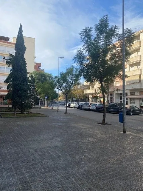 LOCAL COMERCIAL EN ALQUILER — 8