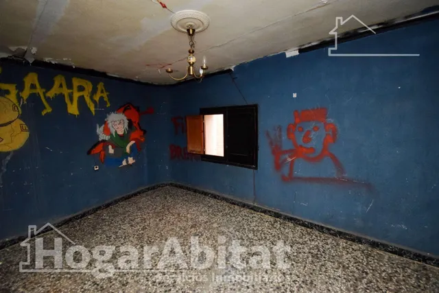 ¡GRAN OPORTUNIDAD! DOS CASAS CON TERRAZA Y BALCÓN — 24
