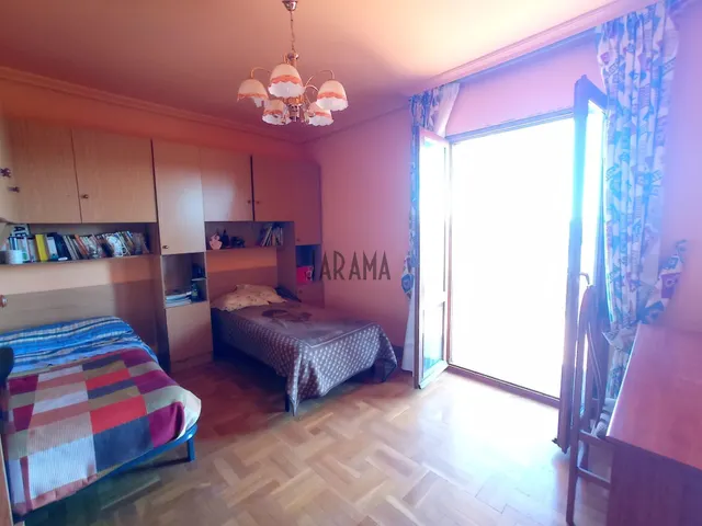 Chalet en Corella con jardín — 11