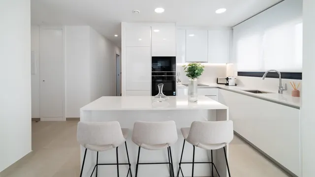 Exclusivo Apartamento en Playa de Poniente, Benidorm — 12