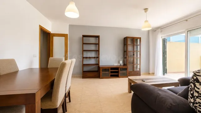 Amplio y Luminoso Piso en Puebla de Vícar - €179,900 - foto 3