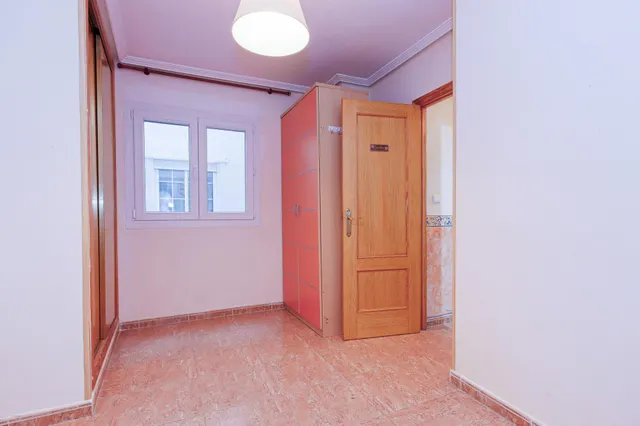 SE ALQUILA APARTAMENTO DE 1 DORMITORIO Y 1 BAÑO EN TORREVIEJA ( PLAYA DEL CURA ) — 11