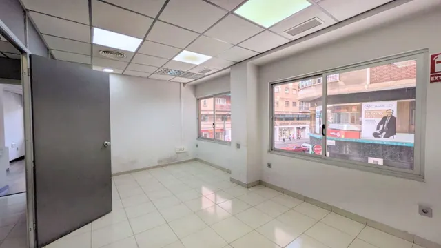 Se alquila oficina en Gran Vía del Escultor Francisco Salzillo — 7