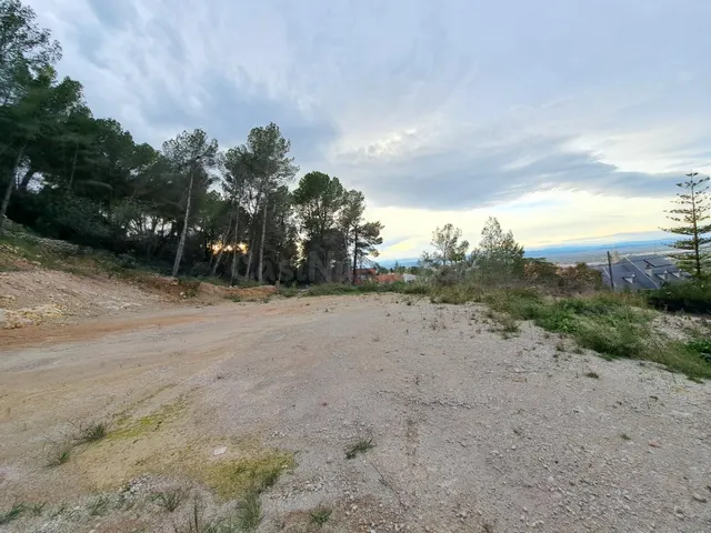 TERRENO URBANO EN VENTA - foto 3