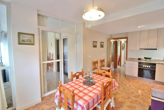 Vive la luz y el espacio en este amplio piso de Garden Playa! — 27