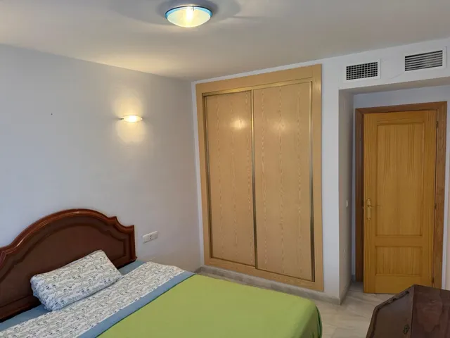 Apartamento con garaje y trastero en Calle Castañetero, 34 — 18