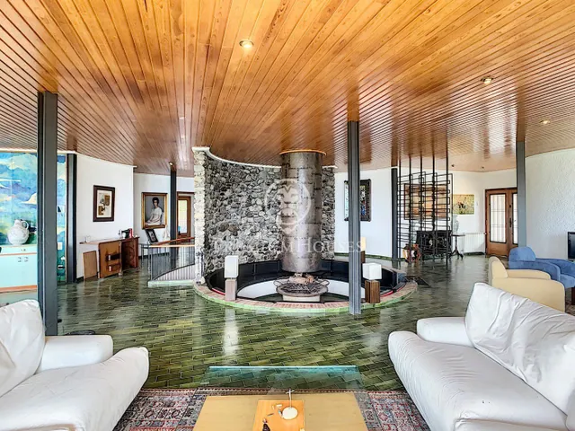En venta la casa más original y con las mejores vistas de toda la Costa de Barcelona. — 17