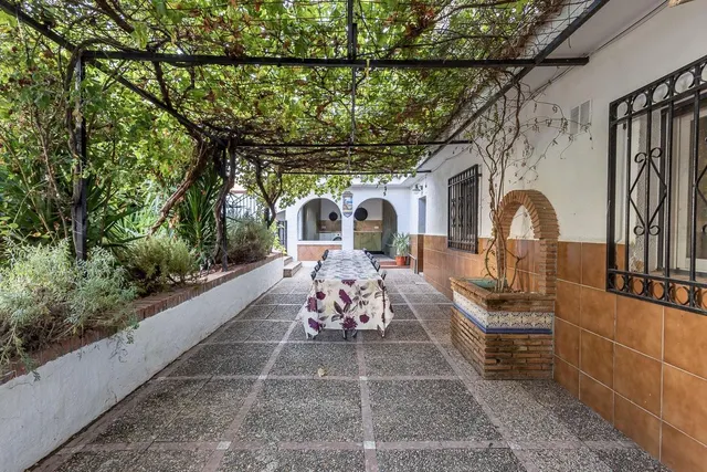 CASA DE PUEBLO REFORMADA CON PISCINA PRIVADA Y POTENCIAL DE ALQUILER Cacín, Granada – Cerca del embalse de Los Bermejales — 2