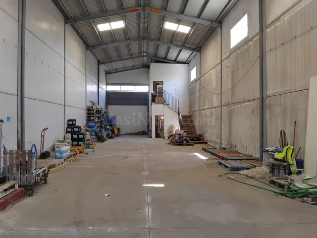 SE VENDE NAVE INDUSTRIAL EN POLIG. EL LIMÓN DE PALOMARES DEL