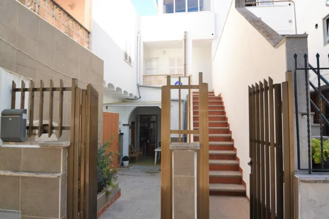 Casa de dos plantas en frente del mar — 21