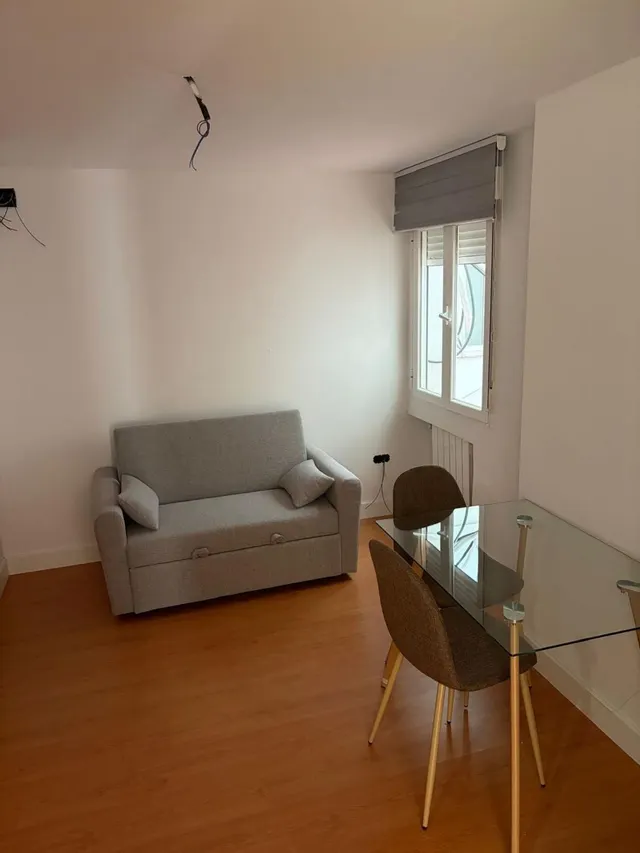 APARTAMENTO EN ALQUILER — 17