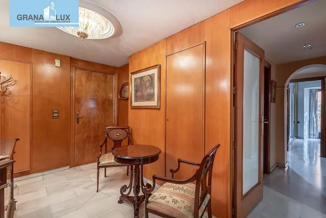 EXCLUSIVO PISO CON JARDÍN PRIVATIVO EN UNA DE LAS MEJORES URBANIZACIONES DE GRANADA — 37