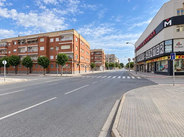 PISO EN VENTA, FRENTE CONSUM, ORIHUELA CENTRO — 2