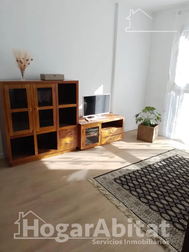 Seminuevo y ubicación céntrica en este moderno piso exterior con garaje y trastero — 6
