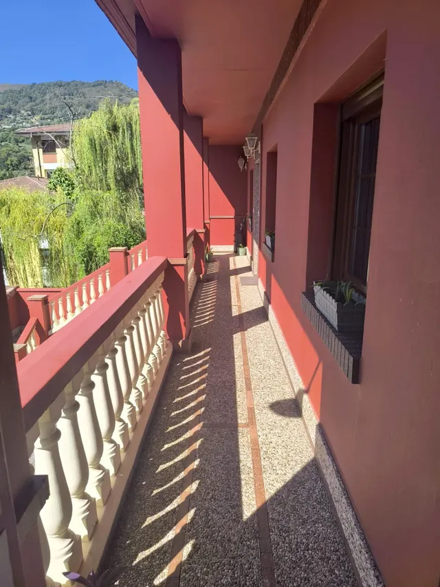 Casas, nave y fincas en venta en Caborana (aller) — 10
