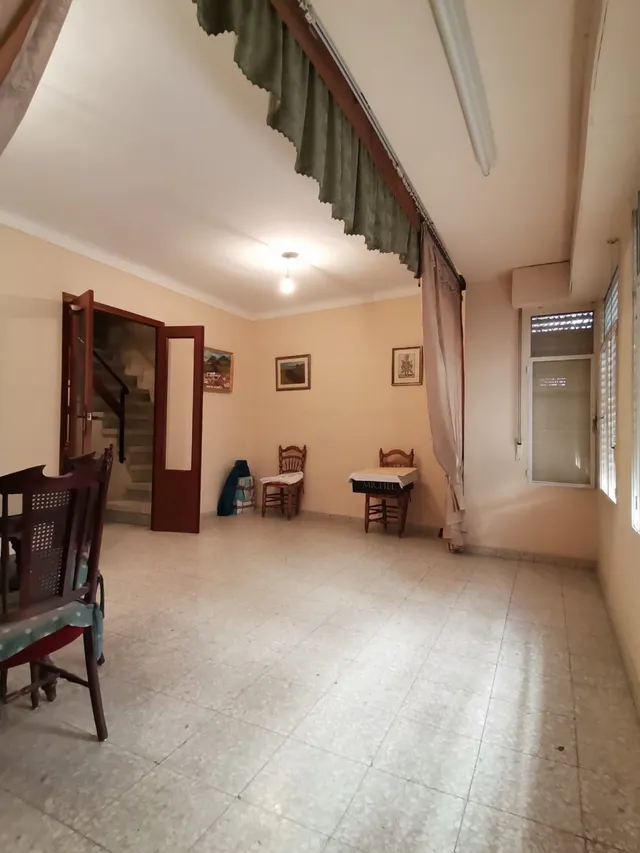 CASA A LA VENTA EN ZONA AVENIDA DE LA CONSTITUCION — 21