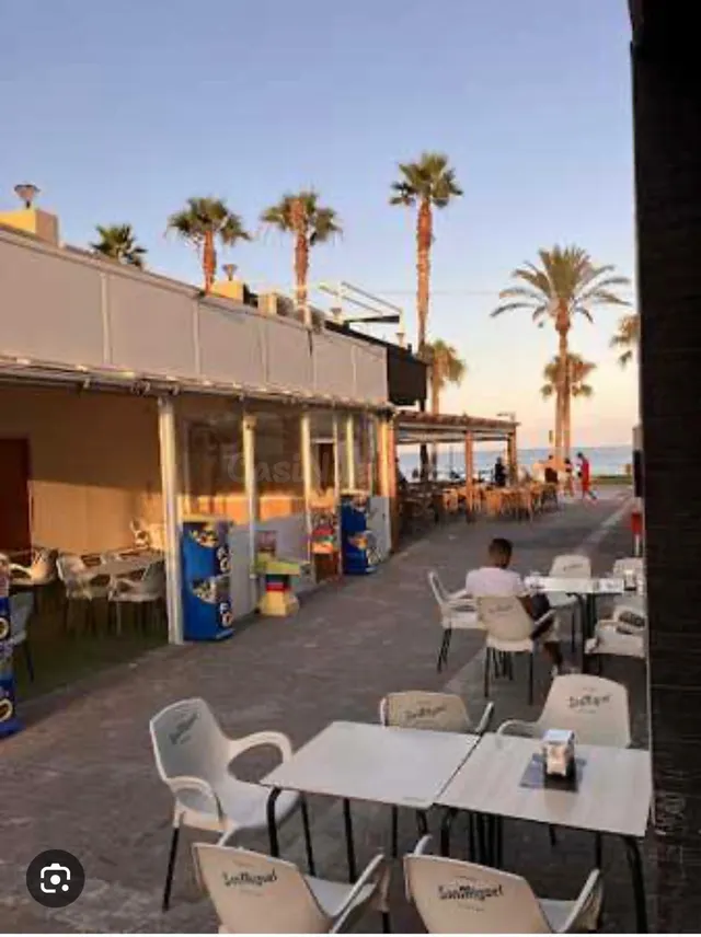 Local comercial 61m² en venta - Zona Playa Morro de Gos - foto 3