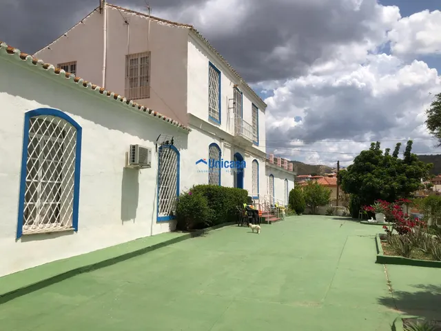 Gran caserón con parcela en Puerto de la Torre – Oportunidad