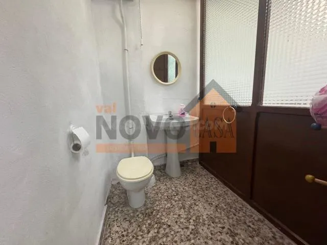 Local comercial 82m² en alquiler - SILLA - foto 5