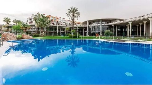 Chalet 5 habitaciones 290m² en venta - Costa del Sol — 34