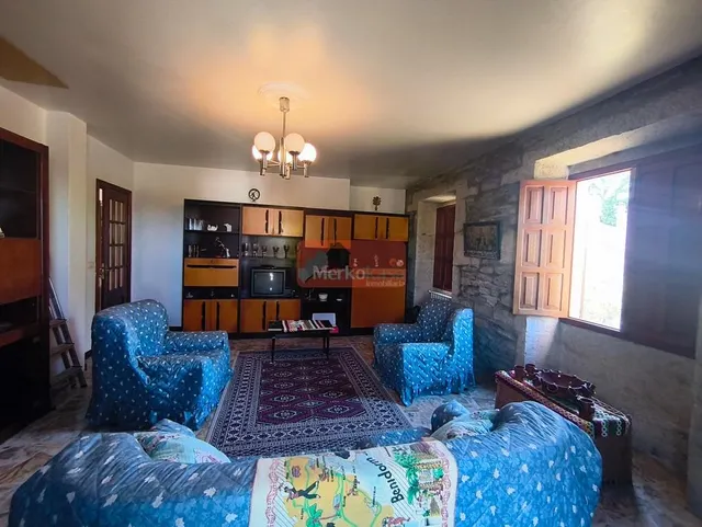 Casa de piedra gallega en venta en Begonte: espacio, encanto y tranquilidad — 14