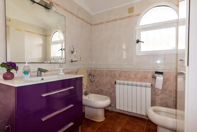 Chalet independiente a la venta en Playa Flamenca — 41